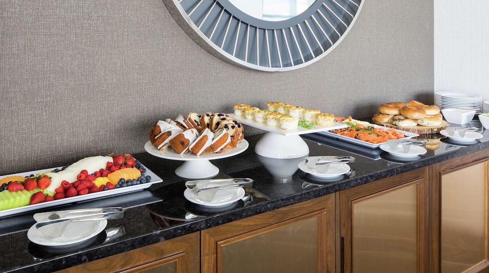 Hampton Inn Chicago McCormick Place - photo 42