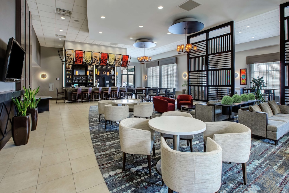 Embassy Suites Columbus Airport - photo 5