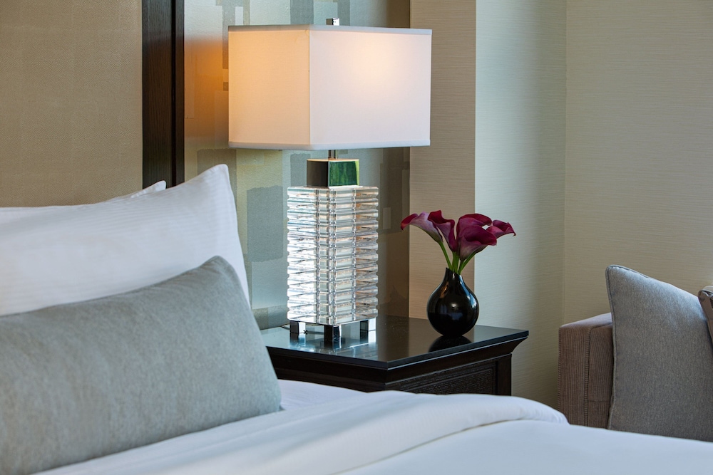 JW Marriott Essex House New York - photo 23