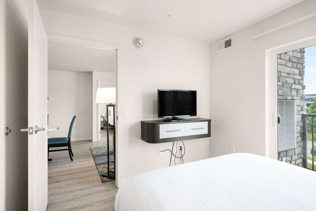 WaterWalk Extended Stay by Wyndham Minneapolis Plymouth - photo 28