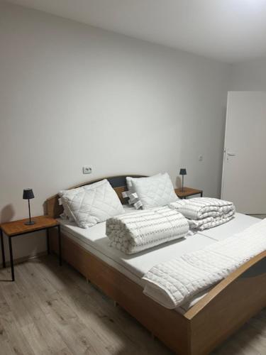 Sleep and Fly room’s by Dado & Lela in Velika Gorica, Croatia