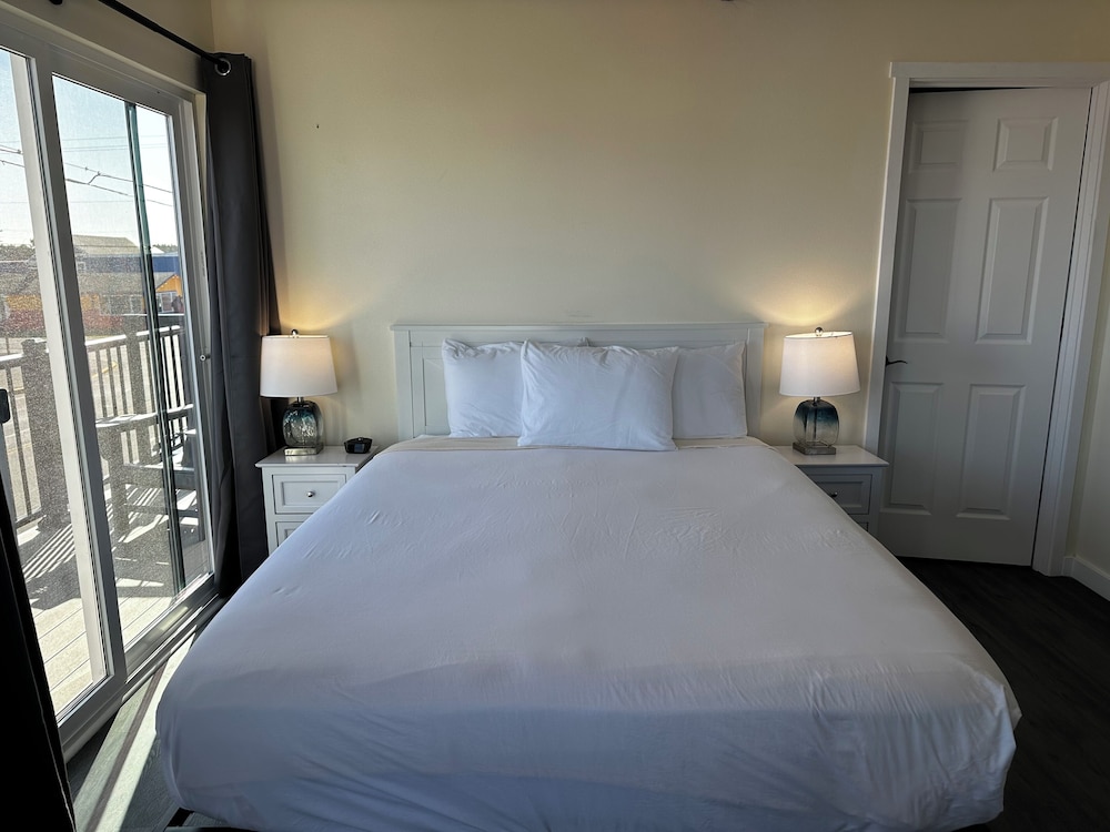 Dock Street Inn - photo 30