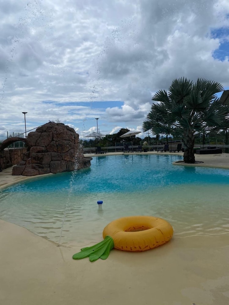 Mahawi Resort - carbon neutral hotel in Calarca