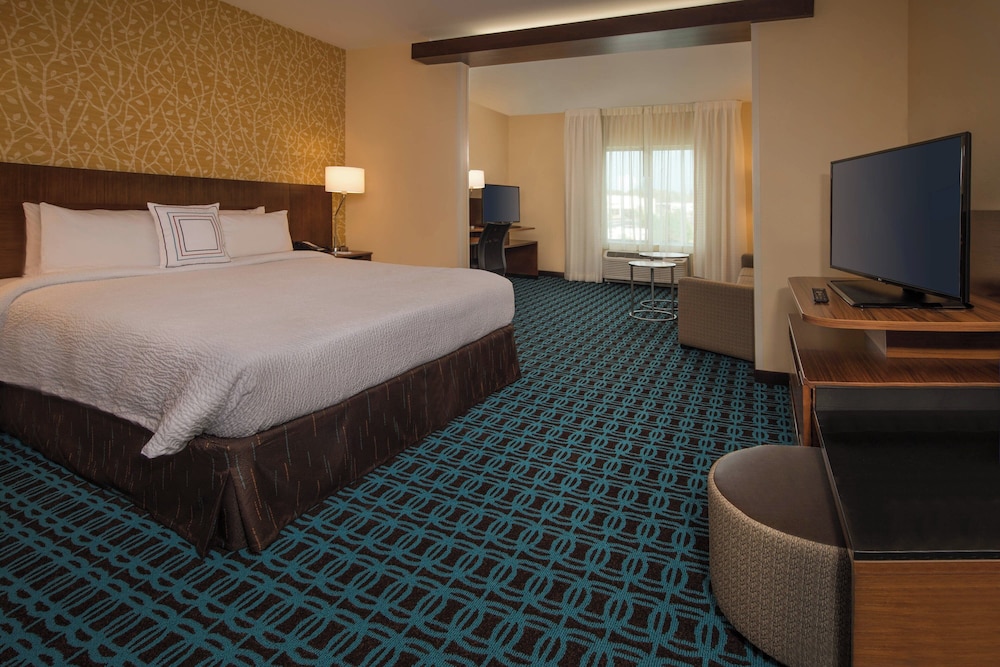 Fairfield Inn and Suites by Marriott Washington - photo 7