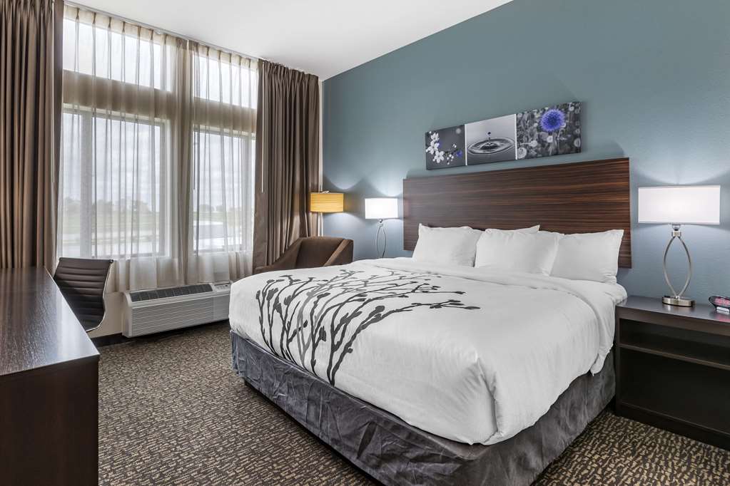 Sleep Inn & Suites Milwaukee Franklin - photo 6