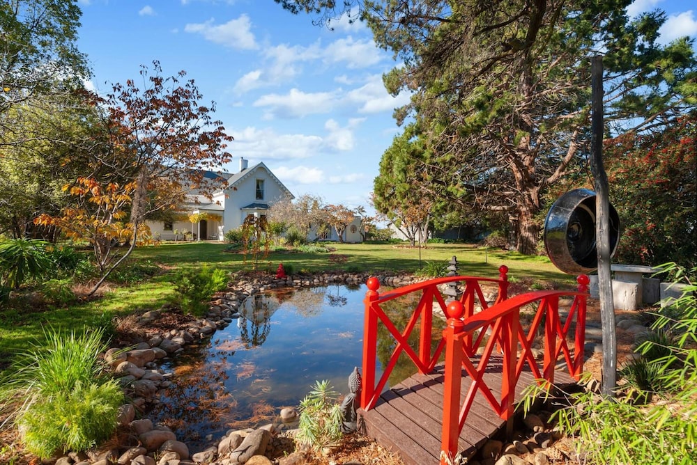 Belmont Homestead — Swansea