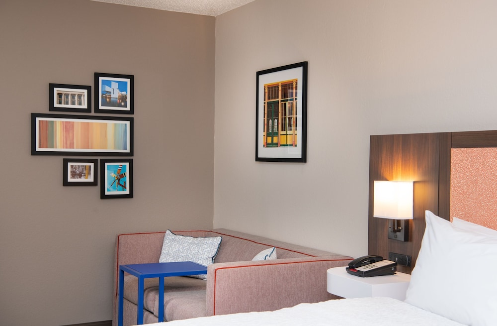 Hampton Inn Cleveland Solon - photo 9