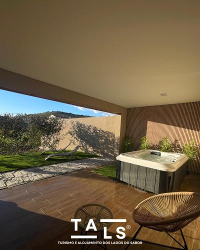 Turismo e Alojamento dos Lagos do Sabor Piscina & SPA — hotel in Mogadouro
