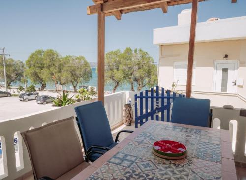 Aretousa Seafront House — 4-Star Luxury Hotel in Kalyves, Greece