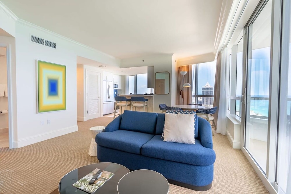 Fontainebleau Miami Beach Private Luxury Suites - photo 204