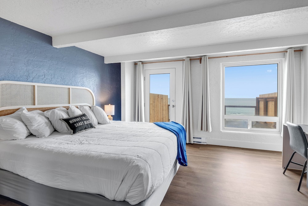 Seagull Beachfront Inn - photo 64