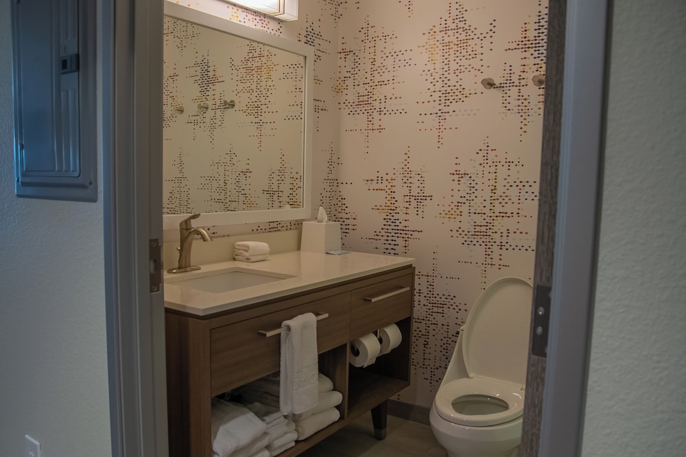 Home2 Suites by Hilton Logansport - photo 17