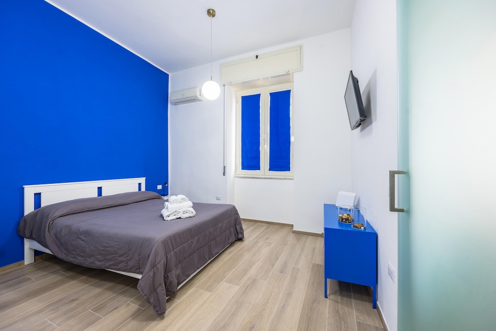 Blu Retreat Close to the City Center — 4-Star Luxury Hotel in Naples, Italy