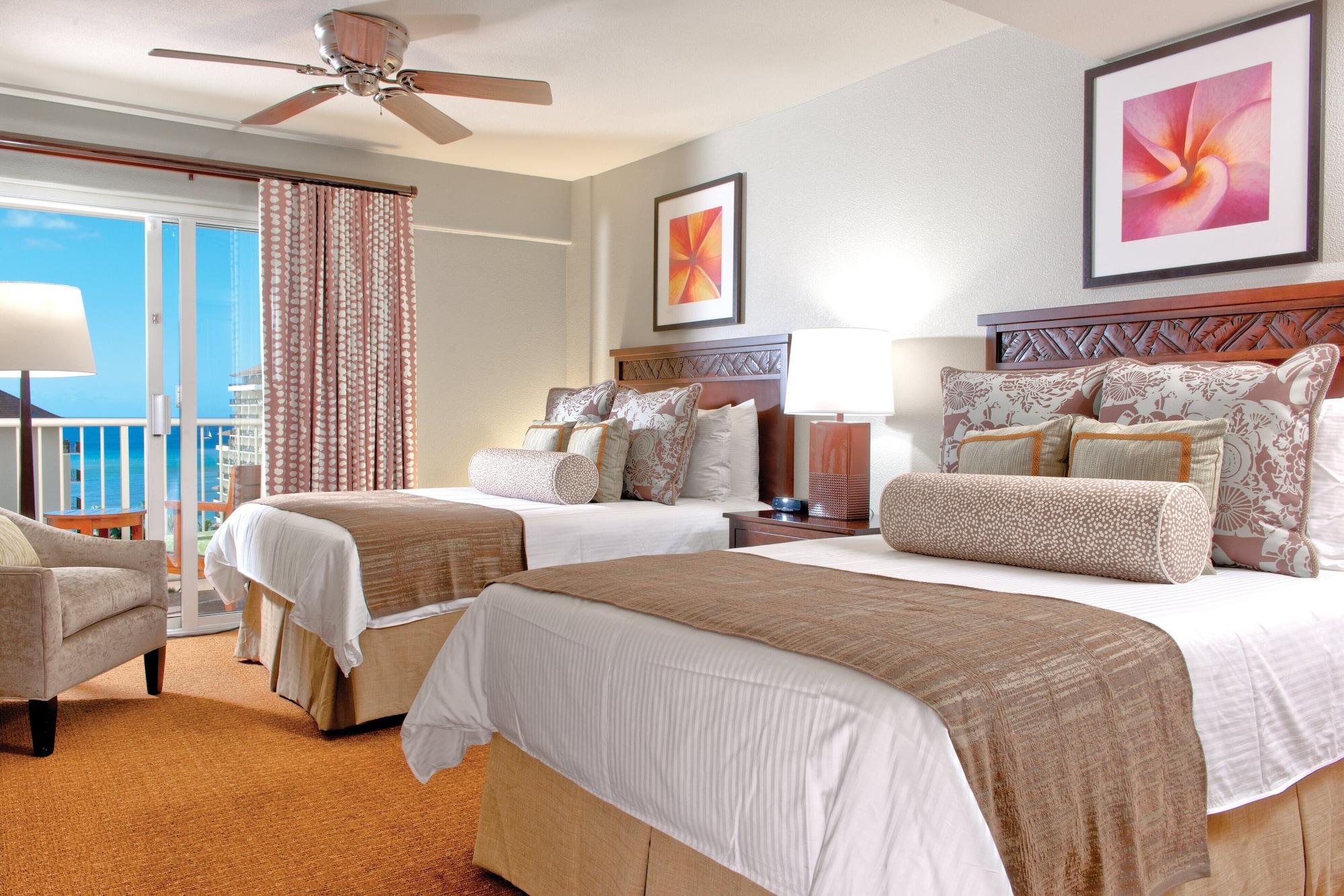 Club Wyndham at Waikiki Beach Walk - photo 9