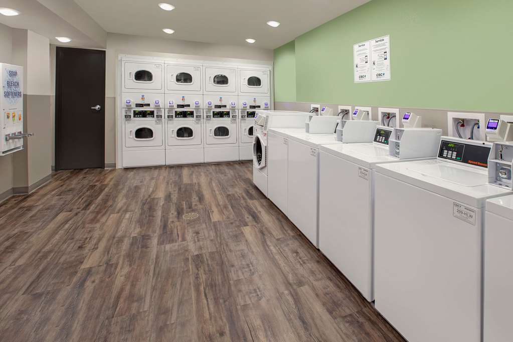 WoodSpring Suites Washington DC Northeast Greenbelt - photo 19