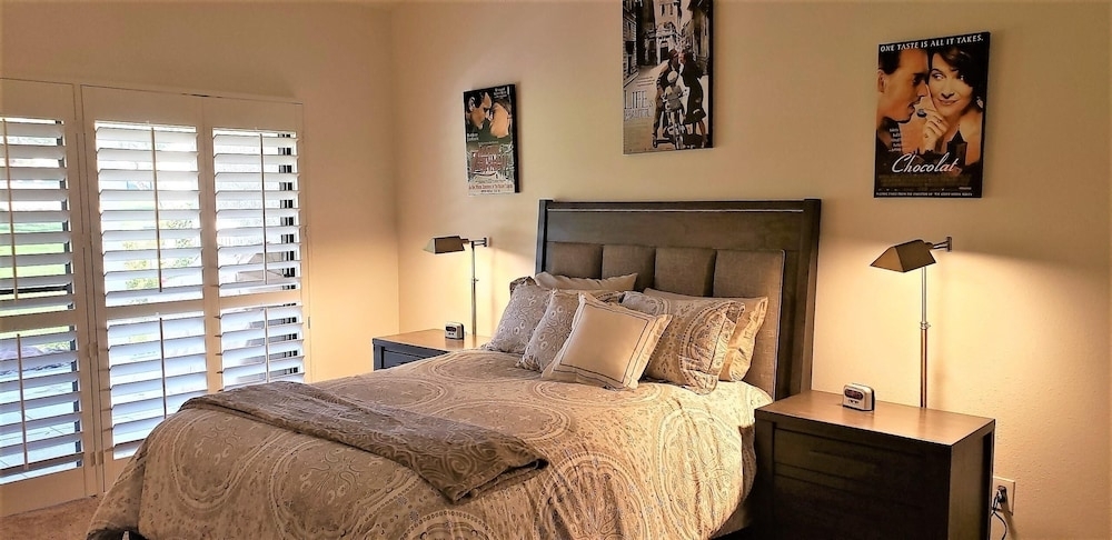 Ps627 Bay Hill Star Alice Lodging — Palm Desert