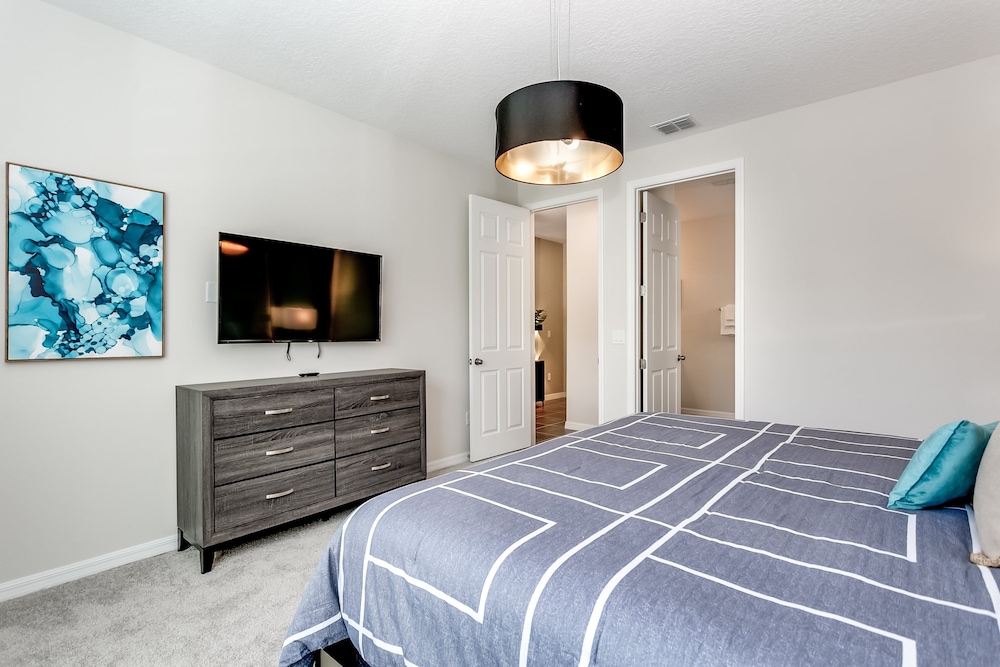 1834cvt New Solara 9 Bedroom 6 Bathroom Resort - photo 3