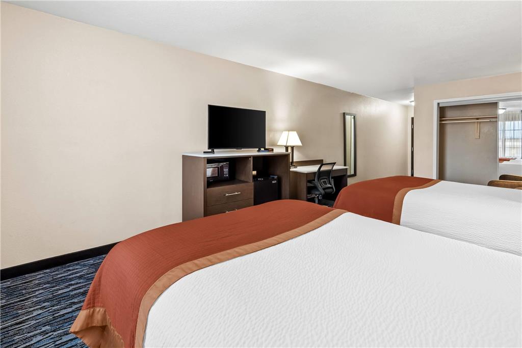 Baymont by Wyndham Port Arthur Groves Area - photo 31
