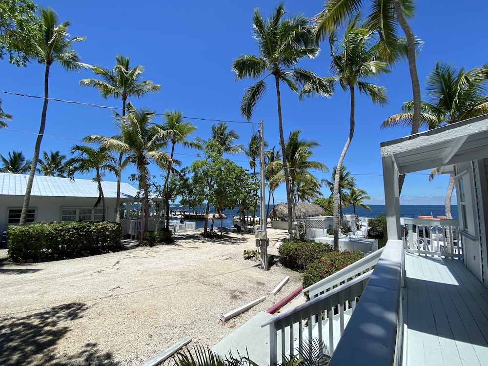 Amoray Dive Resort - photo 113