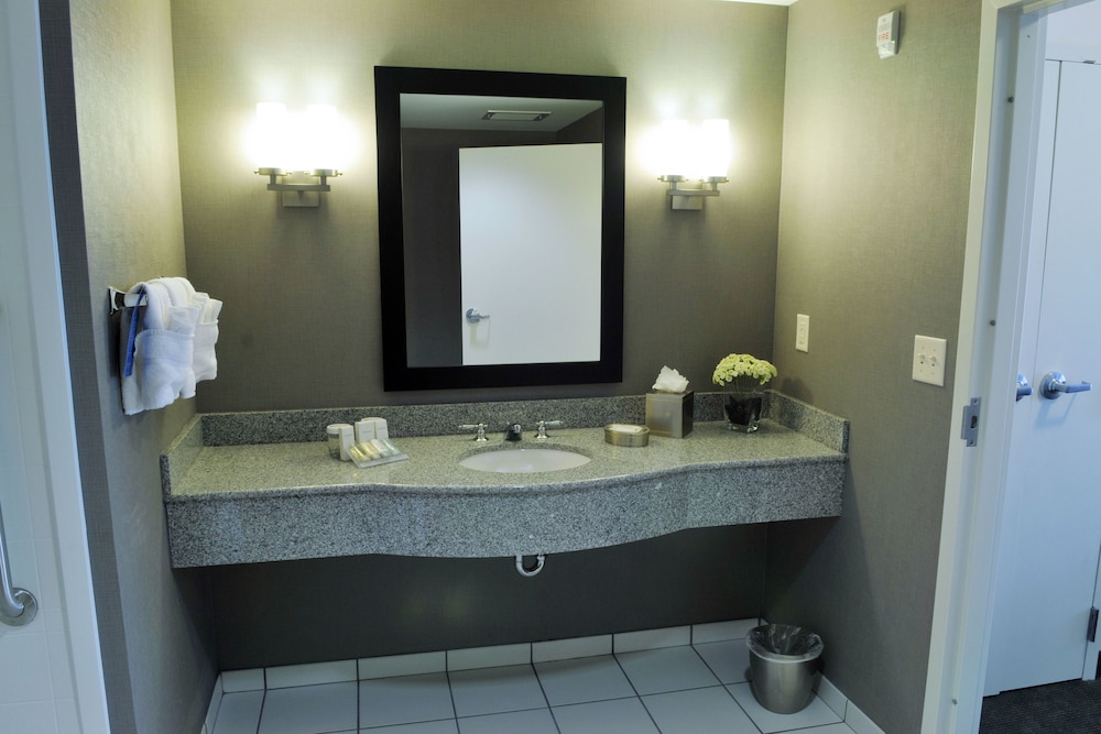 Hilton Garden Inn Louisville Northeast - photo 56