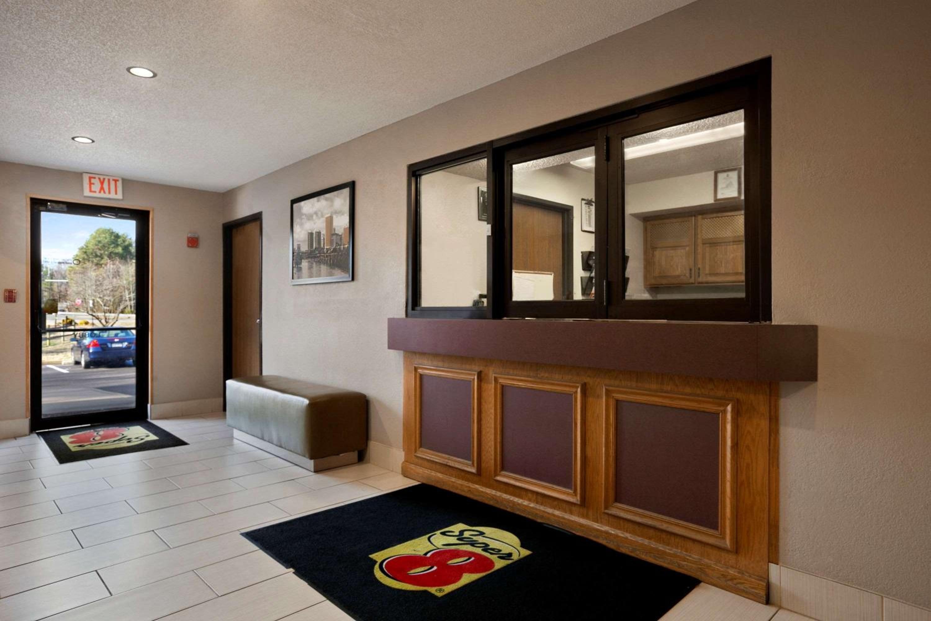 Super 8 by Wyndham Richmond Chamberlayne Rd - photo 18