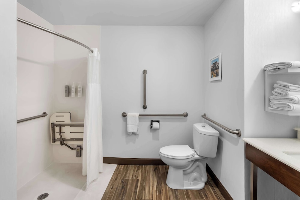 Hampton Inn Dayton Huber Heights - photo 35
