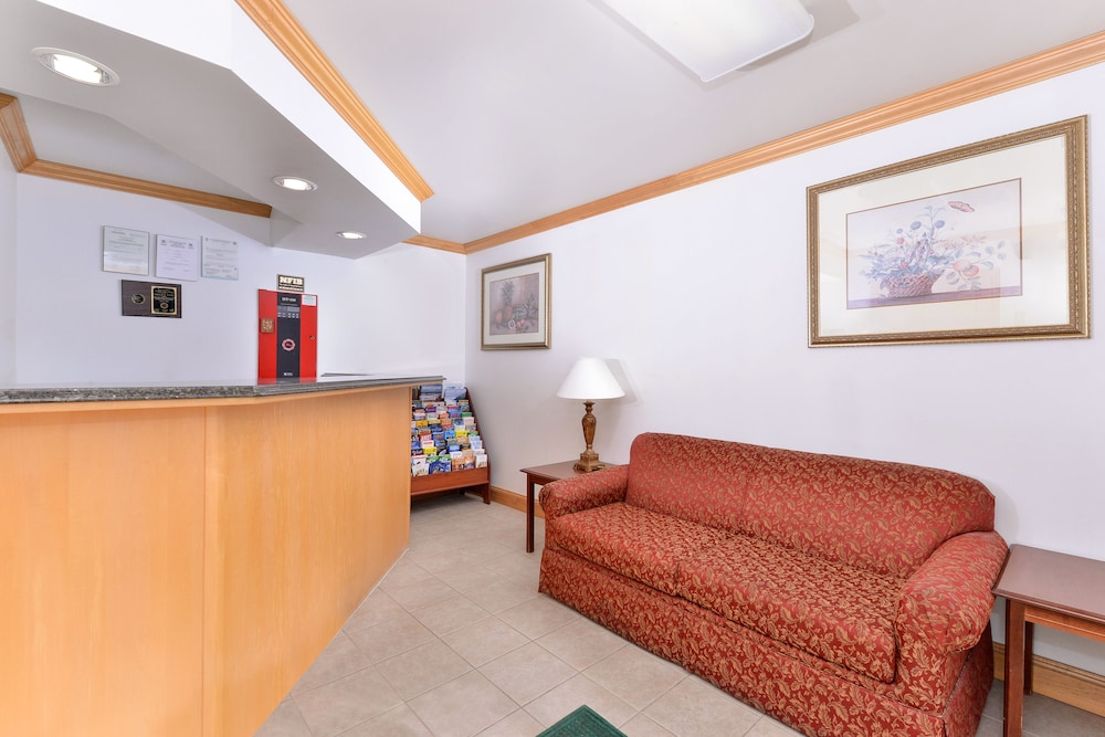 Tower Inn And Suites Of Guilford Madison - photo 17