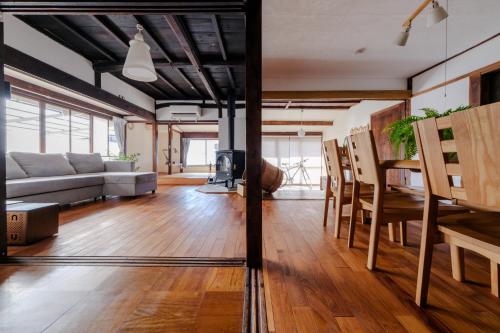 Entire Traditional House Pet Friendly Ic5 9 21348832 — Okaya