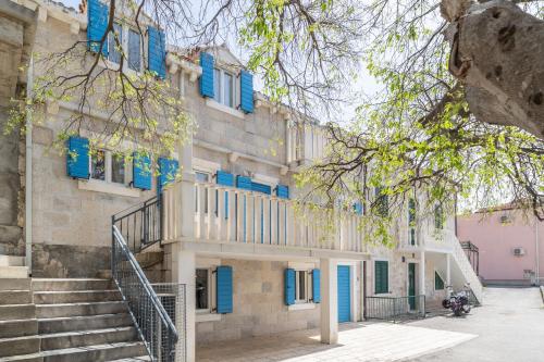 Noemia House — 4-Star Luxury Hotel in Baska Voda, Croatia