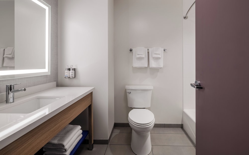 Garner Hotel Glen Burnie BWI Airport Area by IHG - photo 7