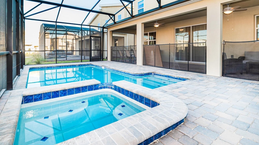 Storey Lake 9BR With Pool SPA Game Room Water Park - photo 24