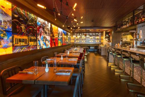 Silver Cloud Hotel Portland in Portland, United States