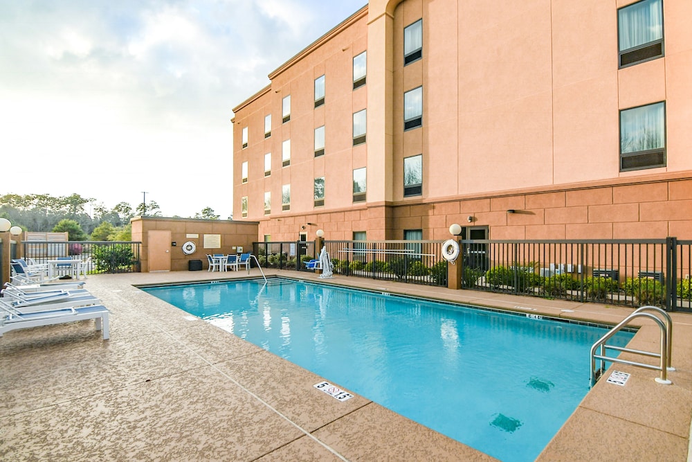Hampton Inn Foley - photo 62
