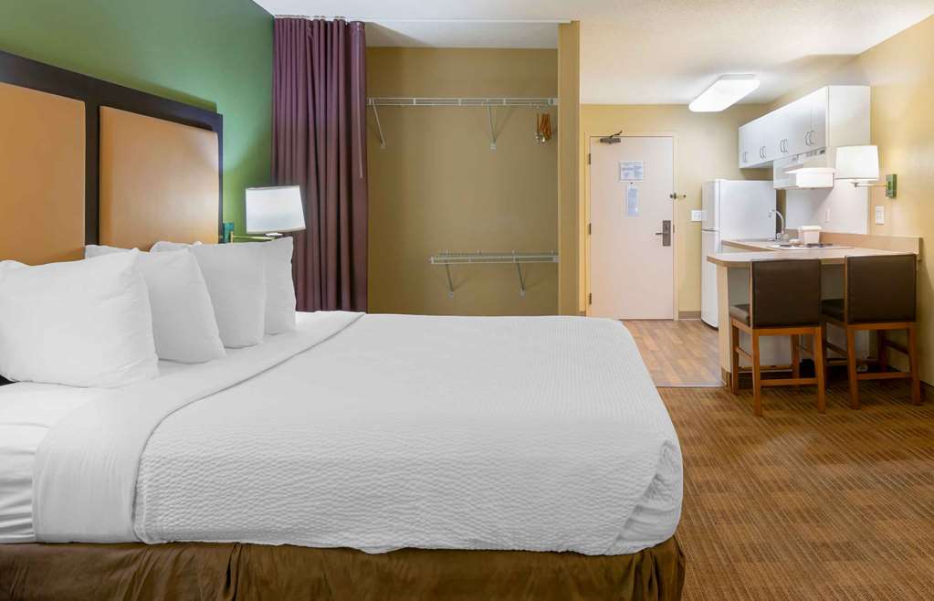 Extended Stay America Kansas City Country Club Plaza - photo 20