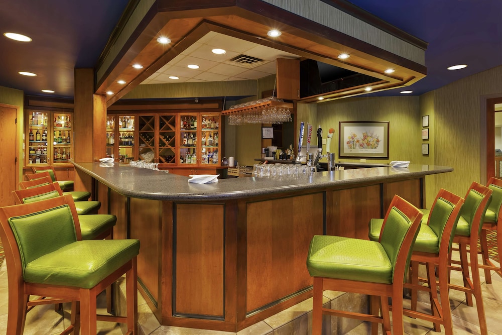 DoubleTree by Hilton Holland - photo 44