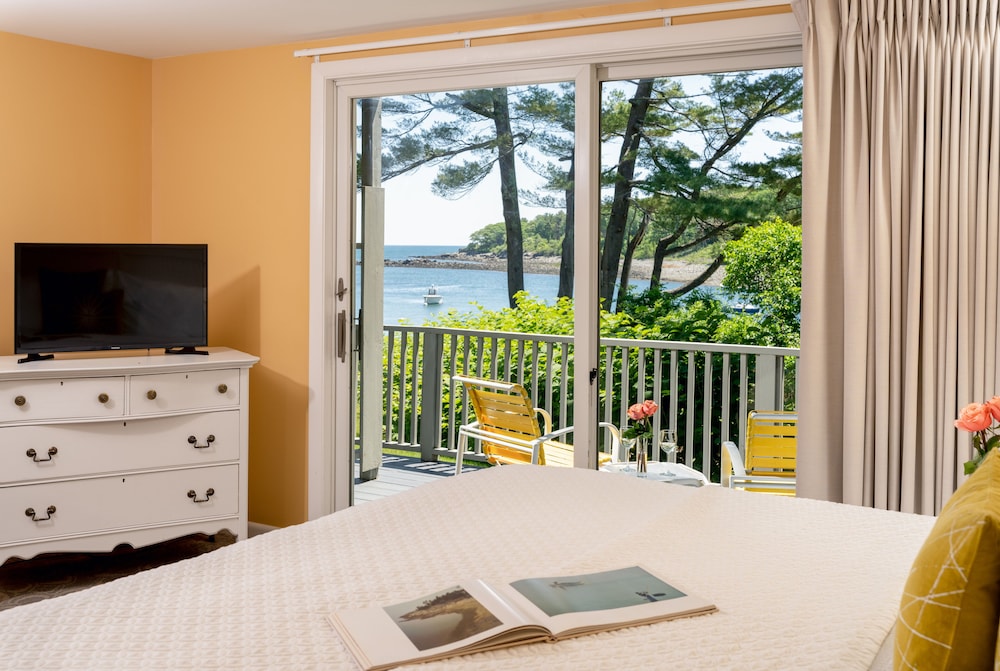 Dockside Guest Quarters & Restaurant - photo 33