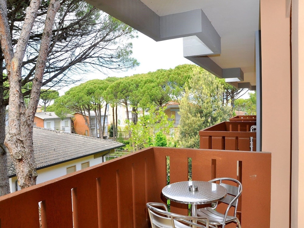 Cozy Flat With Sunlit Balcony Retreat Beahost — 4-Star Luxury Hotel in San Michele Al Tagliamento, Italy