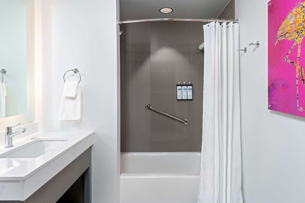 Hyatt House Orlando Airport - photo 26