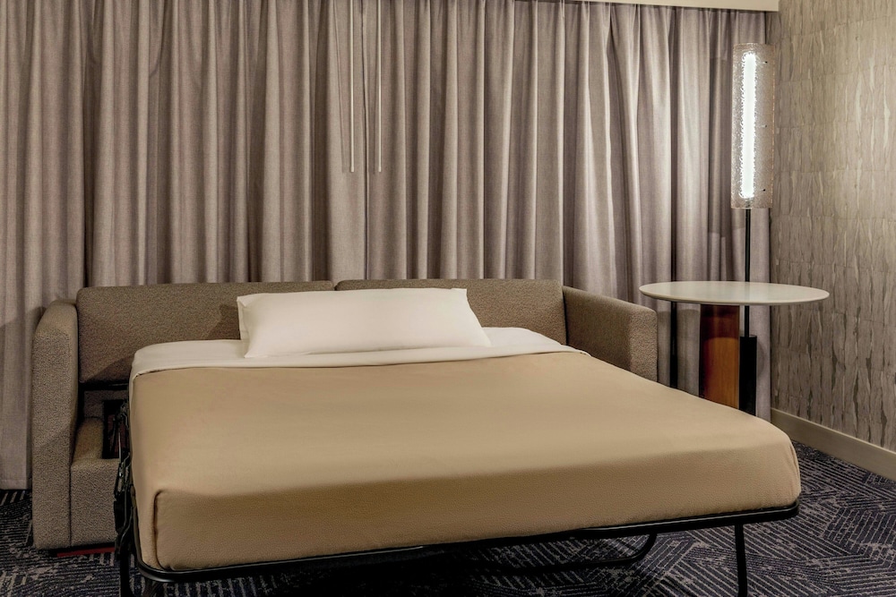Renaissance Boston Seaport District - photo 31