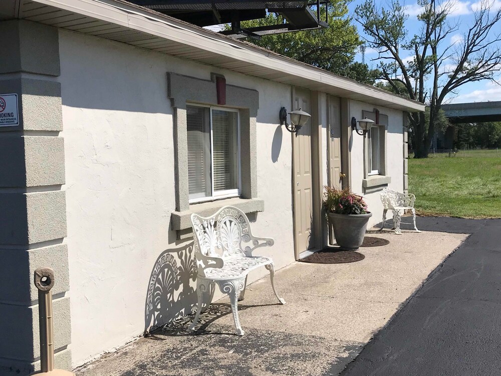 Residential Inn Extended Stay - photo 8