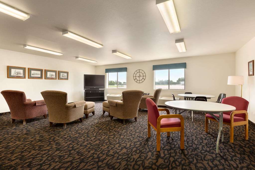 Travelodge by Wyndham Sharon Springs - photo 15