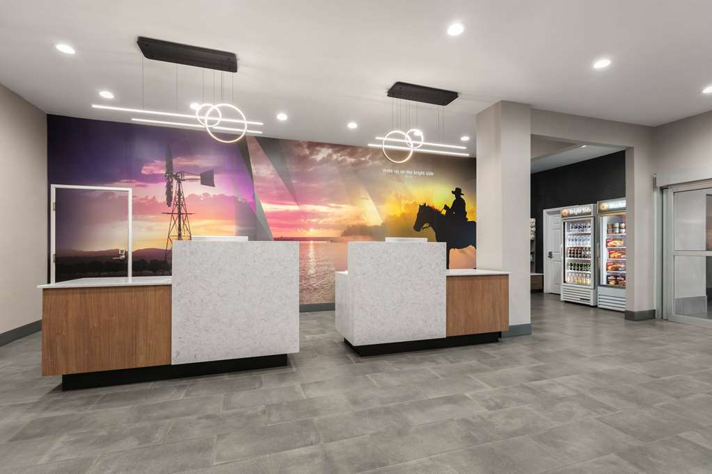 La Quinta Inn & Suites by Wyndham Belton Temple South - photo 31
