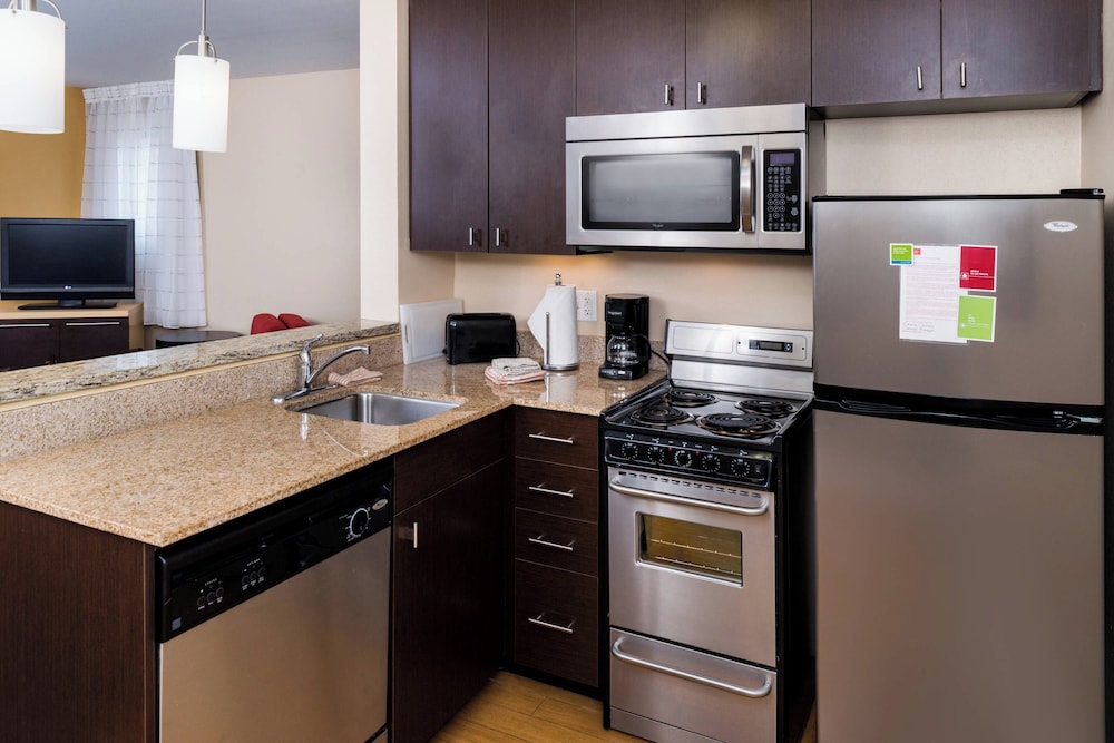 TownePlace Suites by Marriott Huntington - photo 12