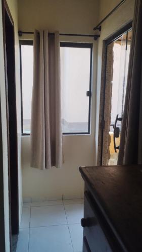 Cabo Frio Piscina de frente pro Mar Pé na areia in Cabo Frio, Brasil