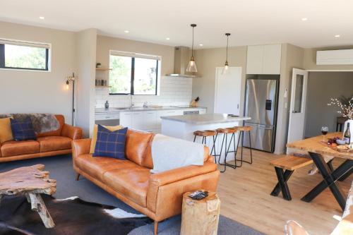 Fivestone Lodge — 4-Star Luxury Hotel in Lake Tekapo, New Zealand