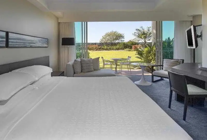 Sheraton Grand Mirage Villas Gold Coast — 5-Star Luxury Hotel in Main Beach, Australia