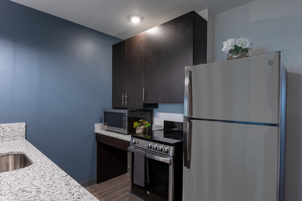 Stay APT Suites Alexandria Fort Belvoir - photo 17