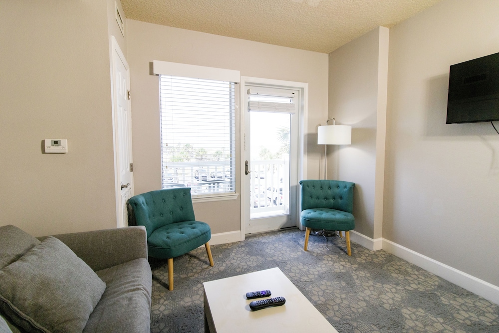 Seaside Amelia Inn - photo 8