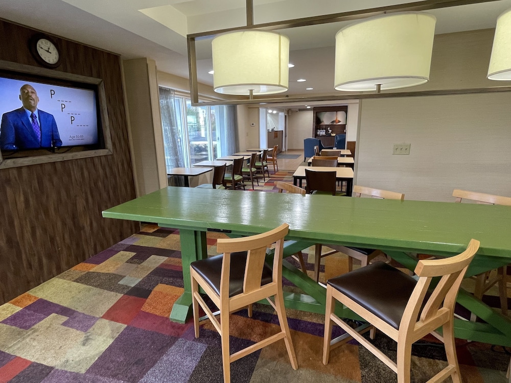 Baymont by Wyndham Dayton North - photo 30