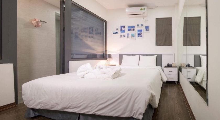 Lily Hotel - last minute hotel in Hanoi